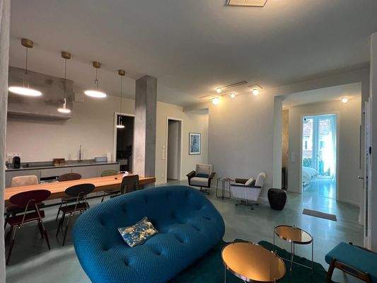 Wohn-/Ess-/Küchenbereich