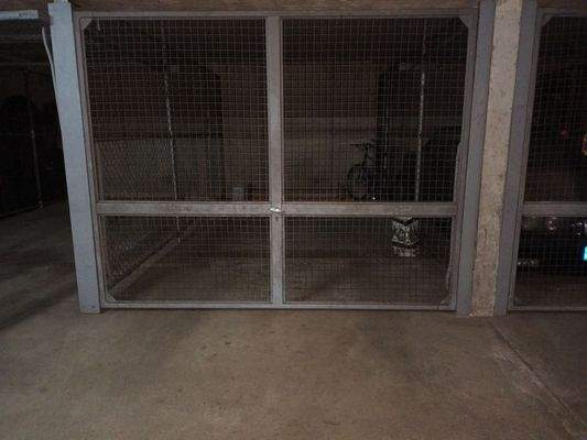 Optional eigene Garagenbox