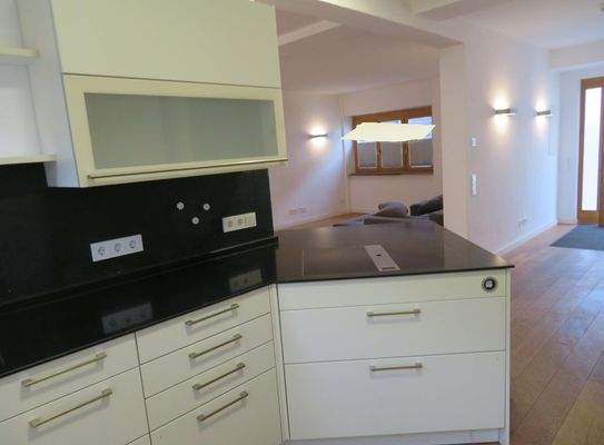 13-Küche+Blick Wohnen.JPG