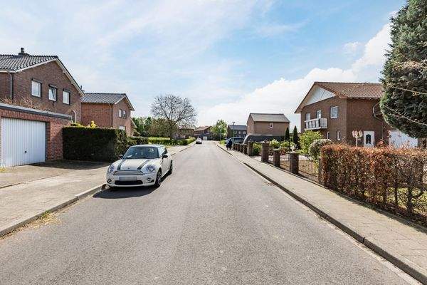 20250414, Ahornstrasse 20, Selfkant DE, Quaden Mak