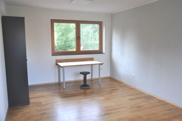 Arbeiten/KInd/Gast EG