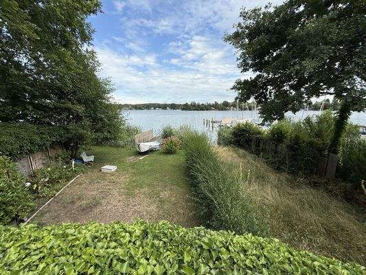 Blick zum hinteren Grundstück