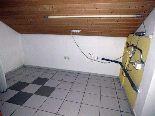Waschmasch.- u. Trockneranschl. in d. Abstellecke