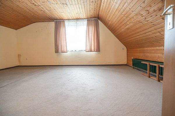 WHG 2 - Schlafzimmer 2 DG