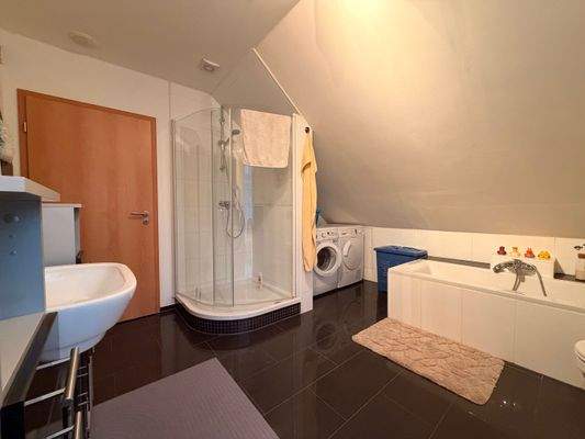 Waschmaschinenstellplatz im Bad