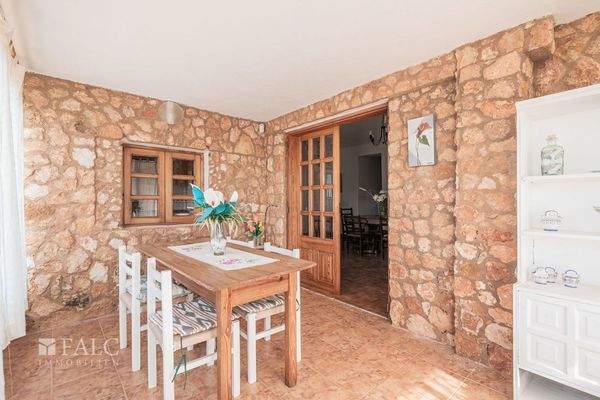 finca-colonia-de-sant-jordi-9