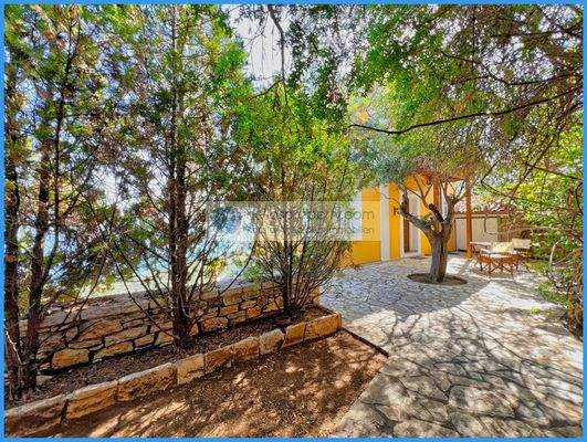 e468a612b2cd4de2bd2ab35aec1d5f8d-original