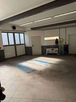 versenkbare Hebebühne Werkstatt zwei.jpeg