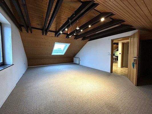 Wohnzimmer im Dachgeschoss