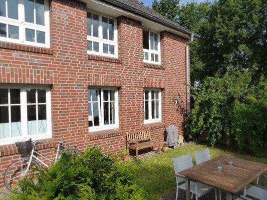 Aussenansicht im Sommer