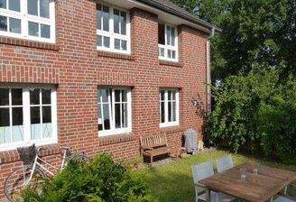 Aussenansicht im Sommer