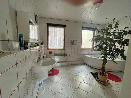 Bad Obergeschoß Vorderhaus