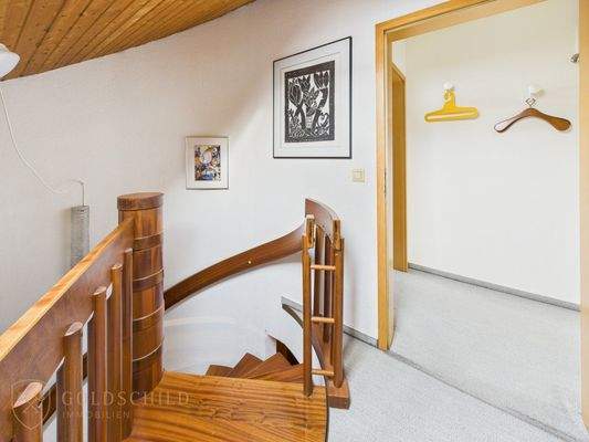 Aufgang in DG Bereich 