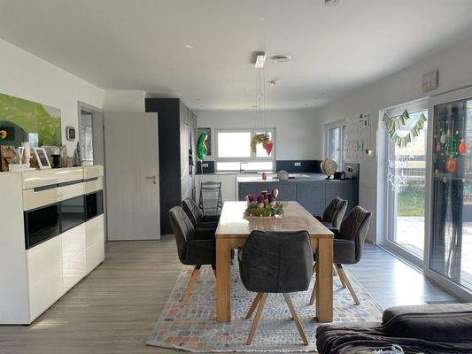 Essbereich offen zur Küche