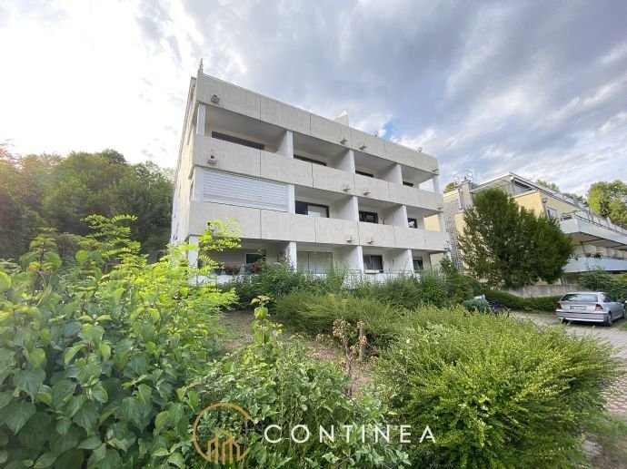 Schöne 2-Zimmer-Wohnung mit riesiger Terrasse in besonderer Lage von Stuttgart West