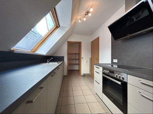 Küche - Blick in die Speise