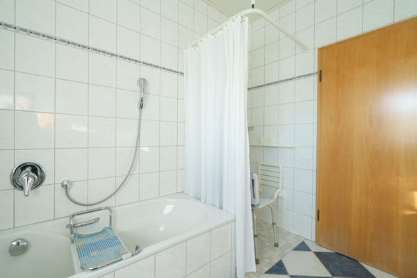 Badezimmer EG