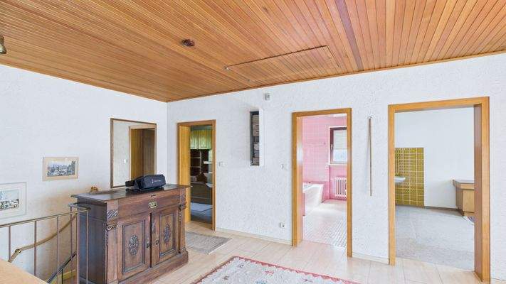 CAM03143G0-PR0189-STILL013