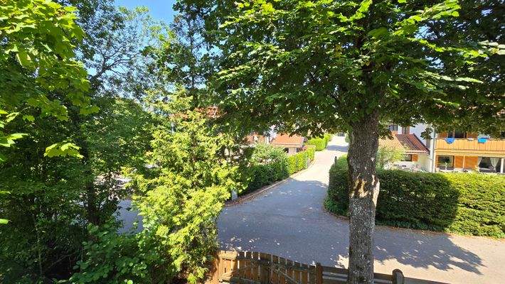 ruhige Straßenseite.jpg