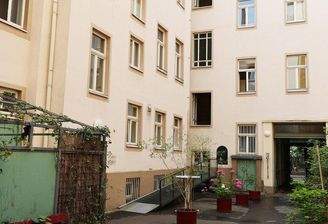 Innenhofansicht Vorderhaus