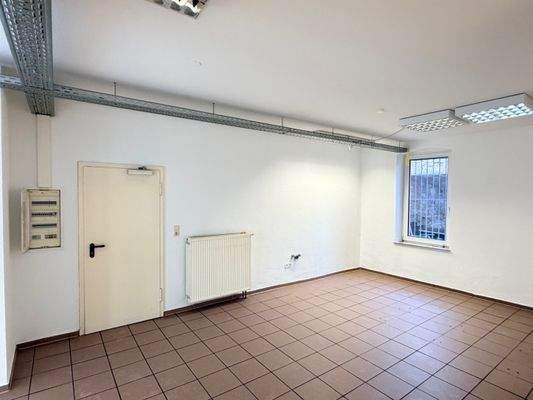 Raum mit Zugang Hausflur