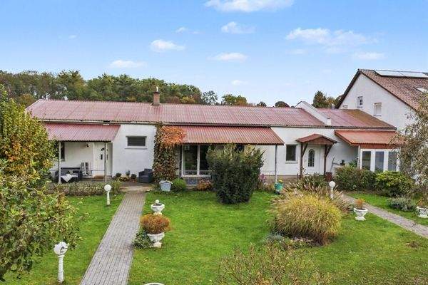 Eingangsbereiche & Garten Mietwohnungen