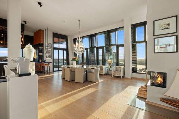 Beeindruckende Deckenhöhe