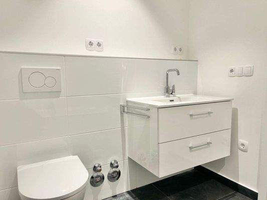 Badezimmer 2 Ansicht 1