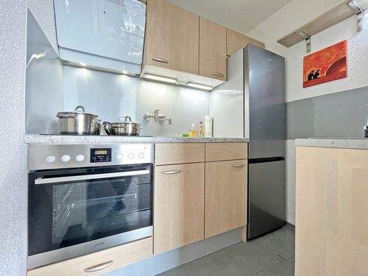 Küche - Weitwinkel.jpg