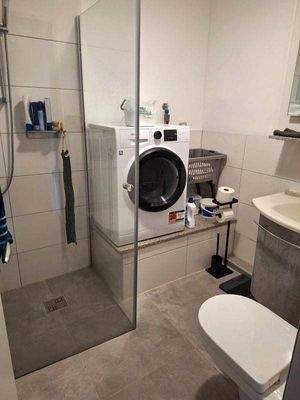 Bad mit Waschmaschine