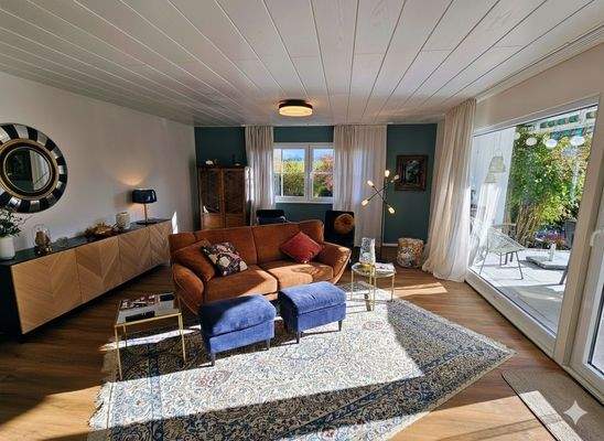 Großzügiges Wohnzimmer