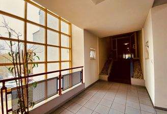 gepflegtes Treppenhaus