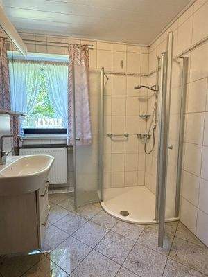 Dusche im Erdgeschoss