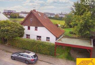 Uriges Haus mit Charme sucht Liebhaber in Arnsberg-Voßwinkel