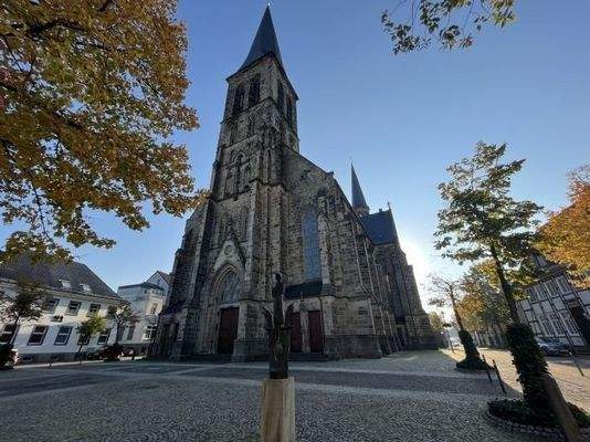 Kurzer Spaziergang zum Kirchplatz St Margareta.jpg