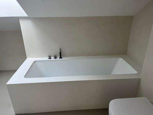 Masterbad mit Badewanne und D