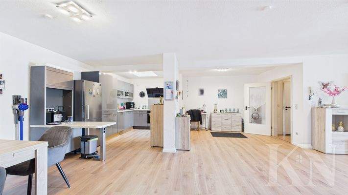 Küche und Essbereich