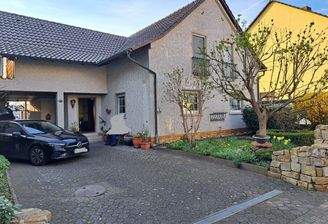 Straßenansicht (2).JPG