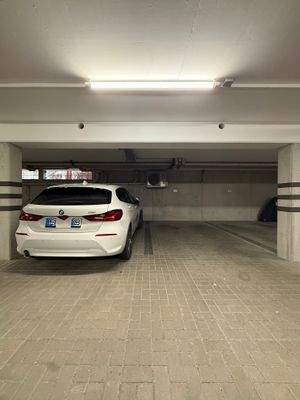Tiefgaragenstellplatz 