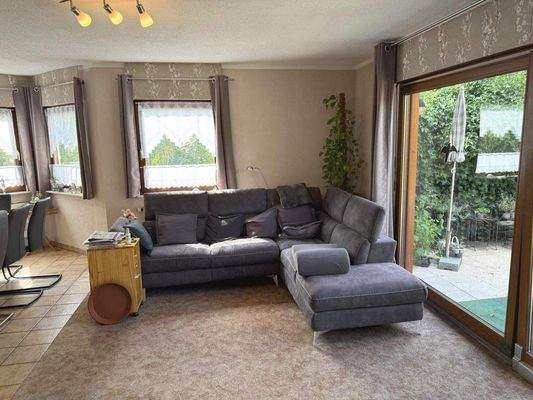 EG_Wohnzimmer mit Terrasse