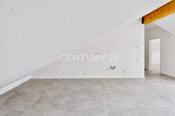 Offener Wohn- / Essbereich mit Blick zur Küche