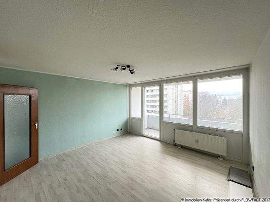 Zimmer mit Zugang Loggia