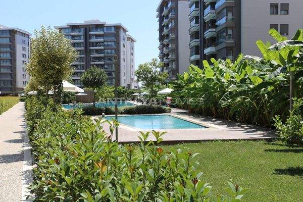 Furnished Apartment in a Featured Complex in Konyaalti Antalya