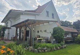 Blick auf den Giebel