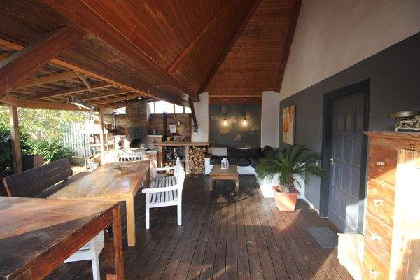 XL- Überdachte Sommerküche