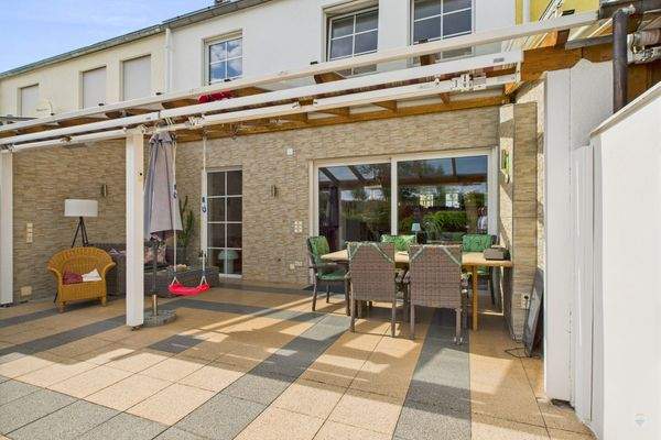 Schlossstraße 22 – 54293 Trier-Quint