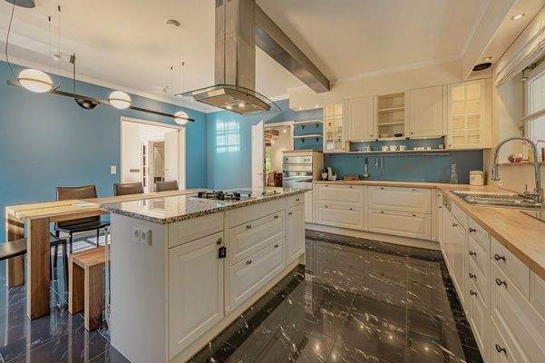 Einbauküche im Landhausstil.jpg