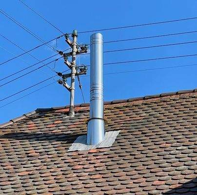 Schornstein neue Pellet Heizung