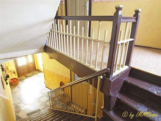 Treppenaufgang zum Obergeschoss