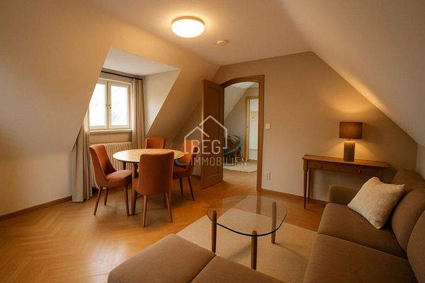 virtuell bearbeiteter Wohn-Essbereich